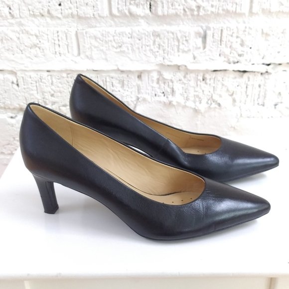 GEOX KITTEN HEELS *WORN ONCE* - Picture 3 of 9